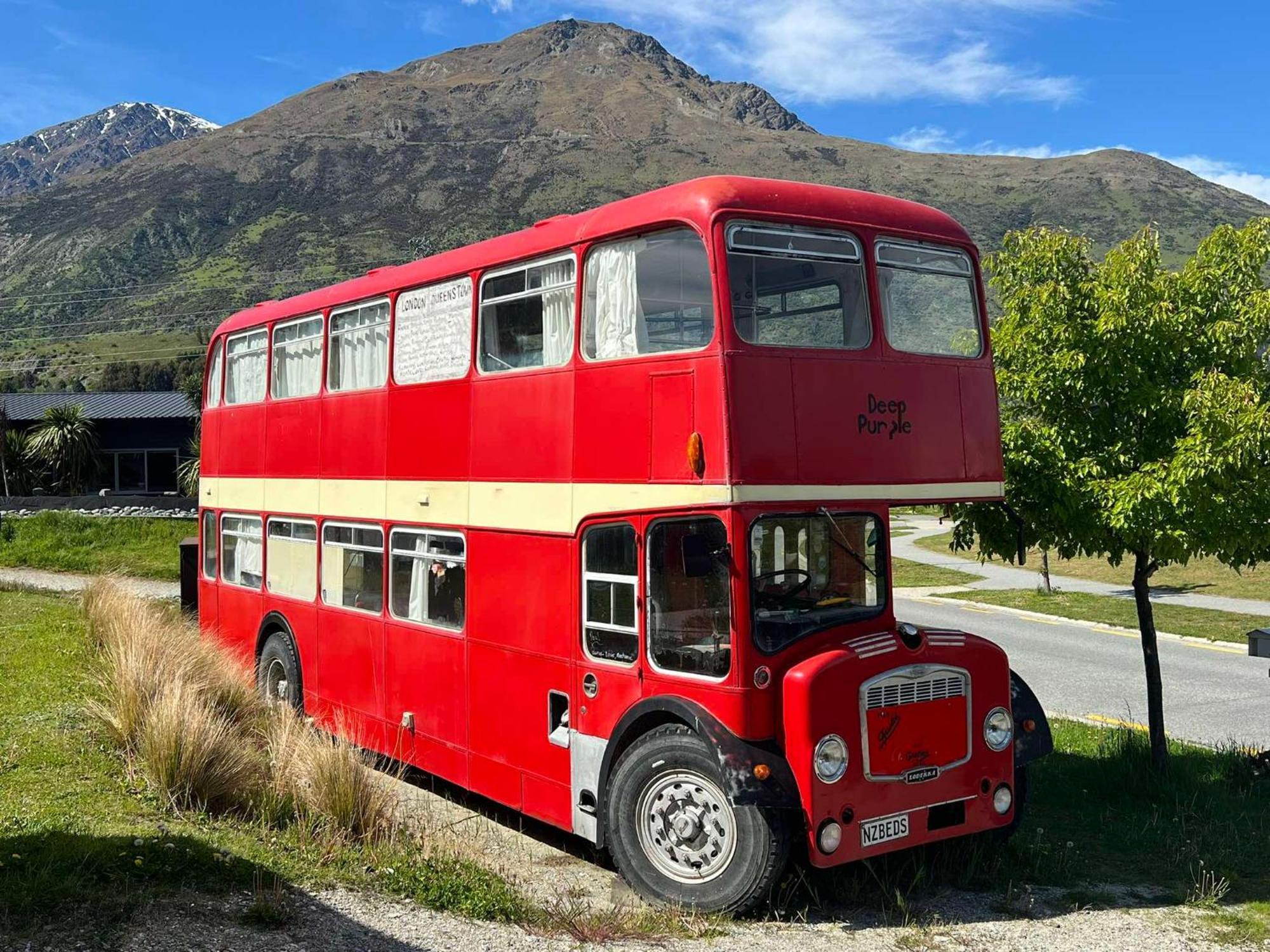 Decker Daze Queenstown Eksteriør bilde